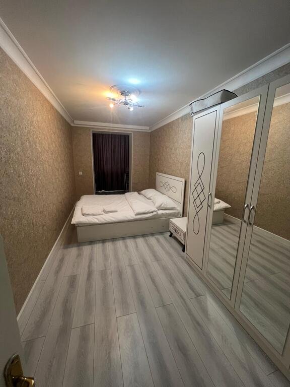 Kirayə verilir 2 otaqlı köhnə tikili, 65 m², İçərişəhər m.-6