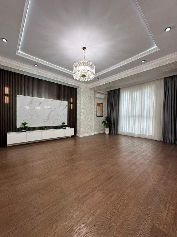 Satılır 3 otaqlı yeni tikili, 127 m², 28 May m.-2