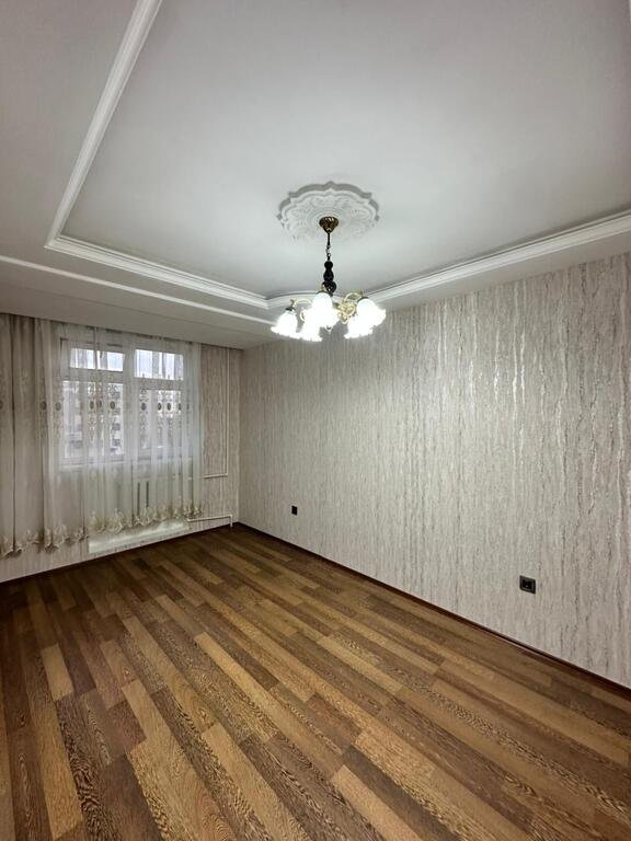 Satılır 3 otaqlı köhnə tikili, 70 m², Həzi Aslanov m.-4