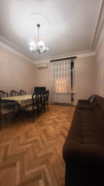 Kirayə verilir 2 otaqlı köhnə tikili, 55 m², İçərişəhər m.-6