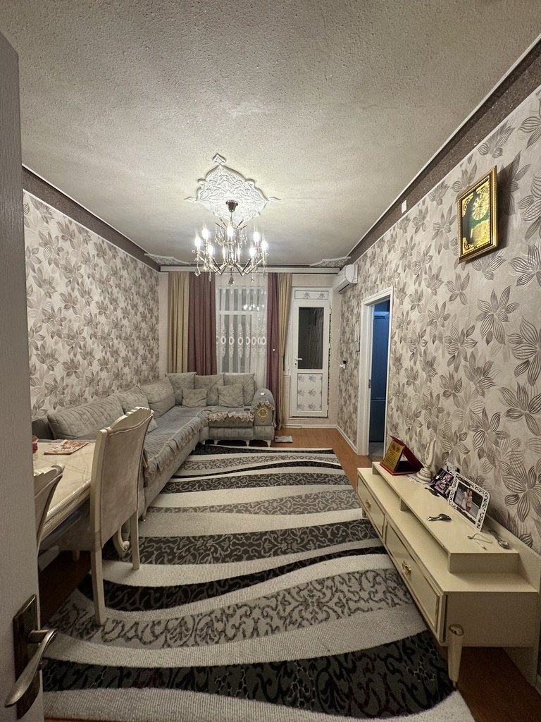 Satılır 2 otaqlı köhnə tikili, 60 m², Memar Əcəmi m.-1
