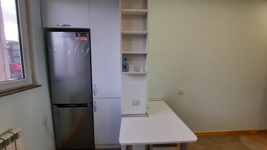 Kirayə verilir 4 otaqlı köhnə tikili, 110 m², Azadlıq Prospekti m.-6