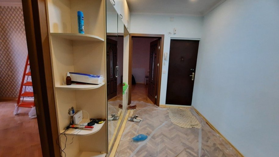 Kirayə verilir 4 otaqlı köhnə tikili, 110 m², Azadlıq Prospekti m.-18