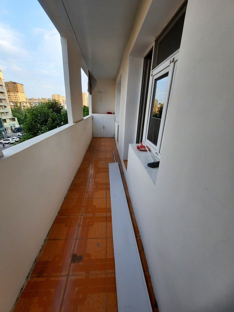 Kirayə verilir 4 otaqlı köhnə tikili, 110 m², Azadlıq Prospekti m.-23