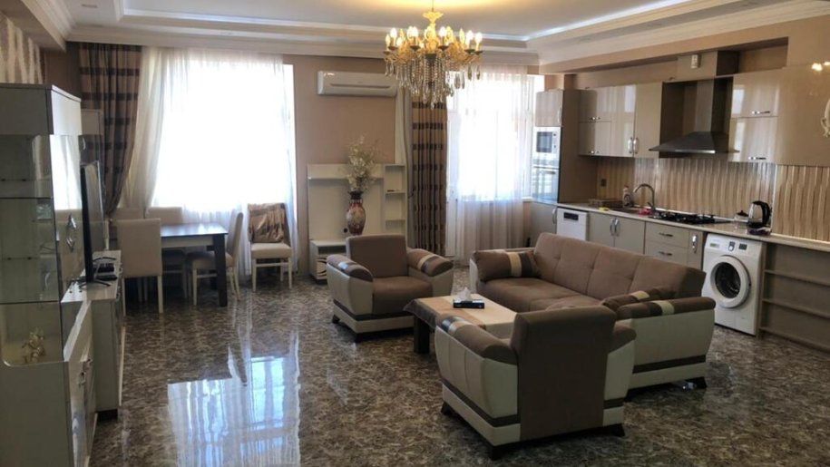 Kirayə verilir 2 otaqlı yeni tikili, 90 m², 8 noyabr-1