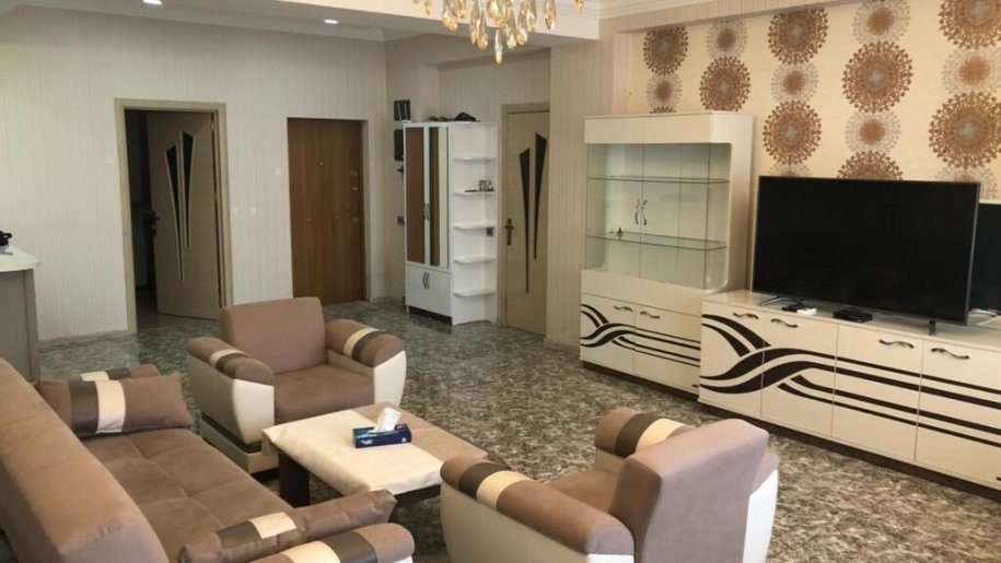 Kirayə verilir 2 otaqlı yeni tikili, 90 m², 8 noyabr-2