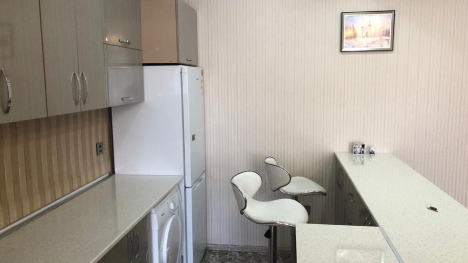 Kirayə verilir 2 otaqlı yeni tikili, 90 m², 8 noyabr-11
