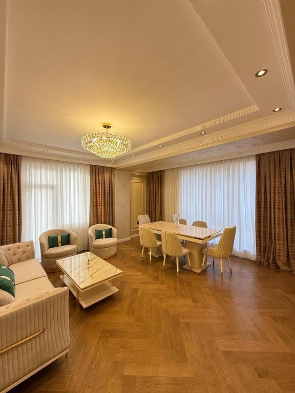 Satılır 3 otaqlı yeni tikili, 120 m², 28 May m.-15