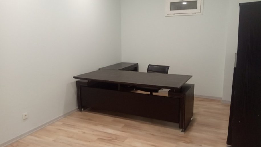 25 m<sup>2</sup> ofis icarəyə verilir, Nəriman Nərimanov m.-8