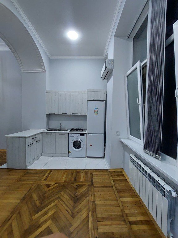 Kirayə verilir 1 otaqlı köhnə tikili, 60 m², Sahil m.-2