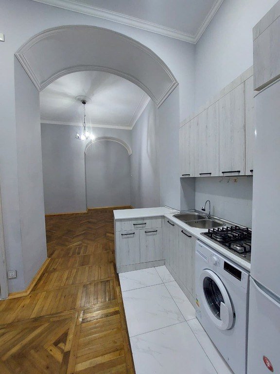 Kirayə verilir 1 otaqlı köhnə tikili, 60 m², Sahil m.-6