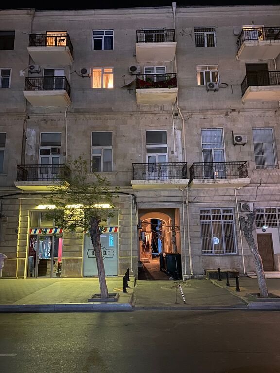 Kirayə verilir 1 otaqlı köhnə tikili, 60 m², Sahil m.-11