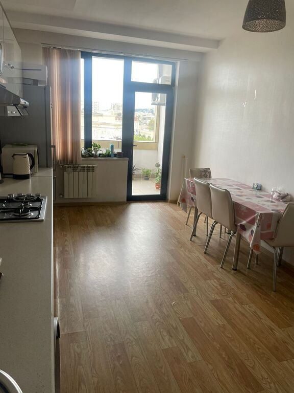 150 m<sup>2</sup> ofis icarəyə verilir, Nizami m.-8