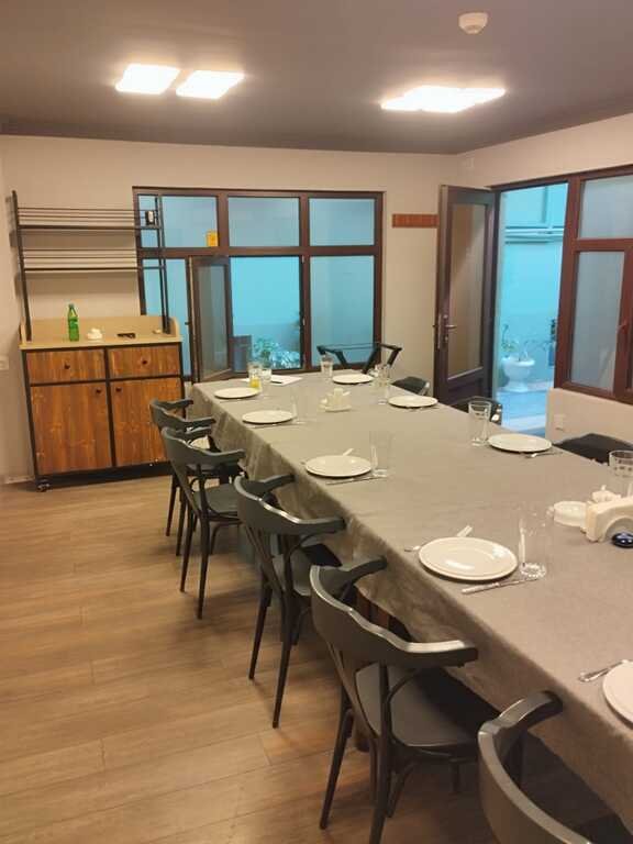 420 m<sup>2</sup> obyekt satılır, Memar Əcəmi m.-5