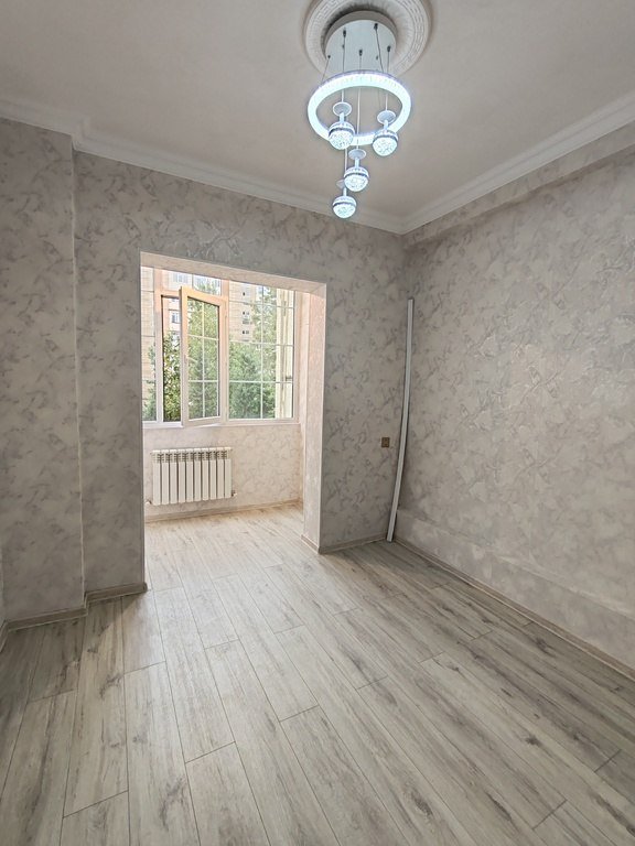 Satılır 2 otaqlı köhnə tikili, 45 m², İnşaatçılar m.-4