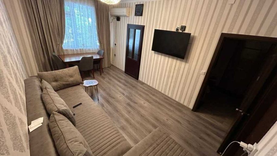 Satılır 3 otaqlı köhnə tikili, 67 m², Memar Əcəmi m.-1