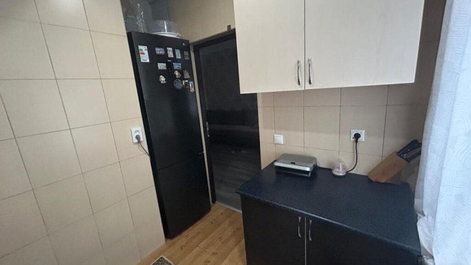 Satılır 3 otaqlı köhnə tikili, 67 m², Memar Əcəmi m.-4