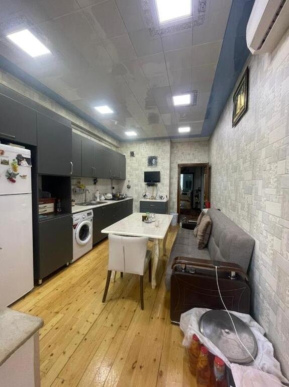 Satılır 3 otaqlı yeni tikili, 117 m², İnşaatçılar m.-6
