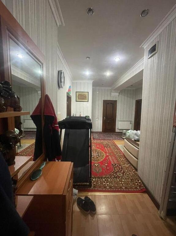 Satılır 3 otaqlı yeni tikili, 117 m², İnşaatçılar m.-9
