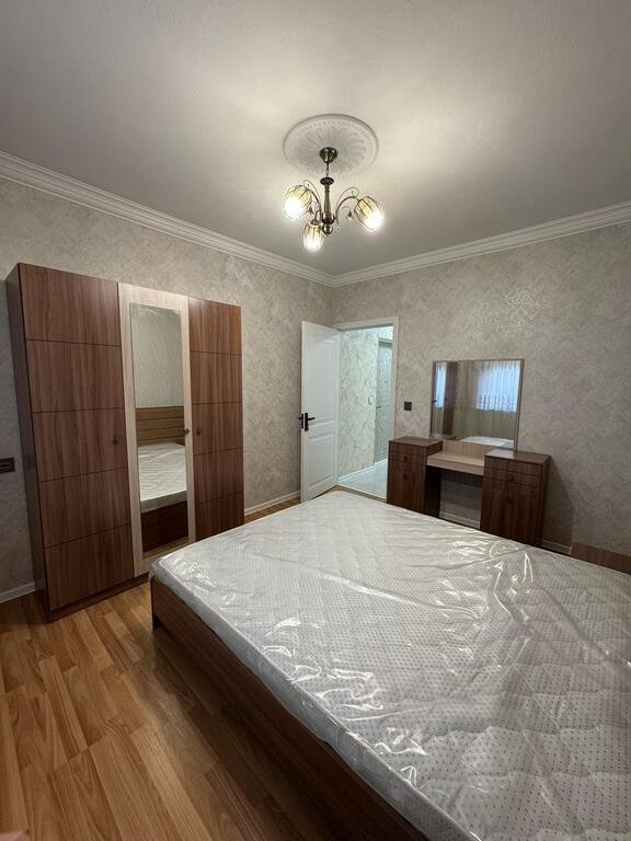 Kirayə verilir 2 otaqlı köhnə tikili, 65 m², Azadlıq Prospekti m.-5