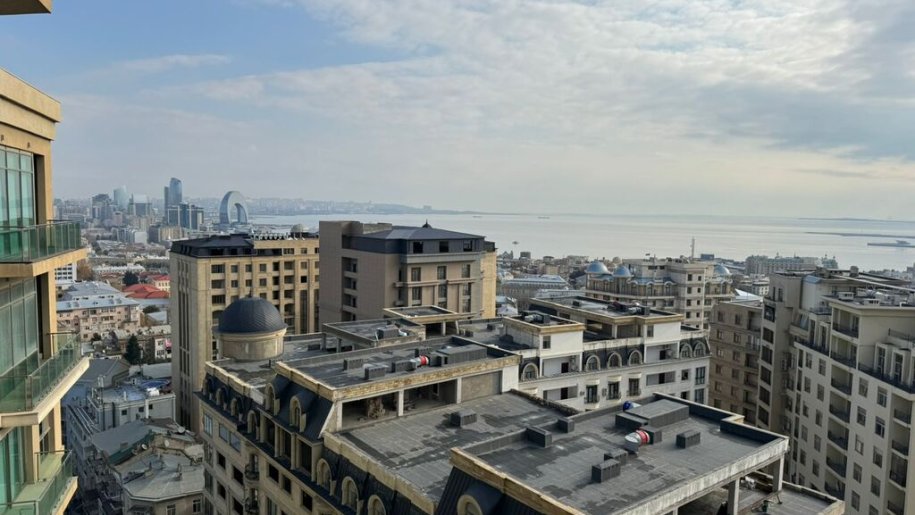 Satılır 5 otaqlı yeni tikili, 359 m², İçərişəhər m.-8