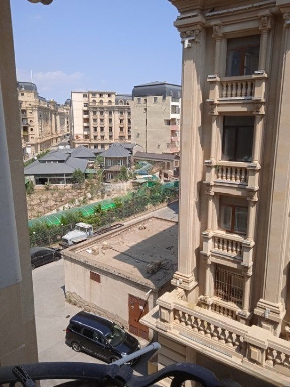 Satılır 2 otaqlı yeni tikili, 68 m², Bayıl-8