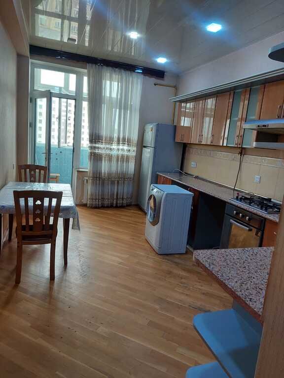 Kirayə verilir 3 otaqlı yeni tikili, 126 m², Memar Əcəmi m.-10