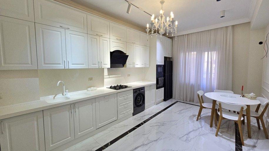Satılır 3 otaqlı yeni tikili, 140 m², Elmlər Akademiyası m.-4