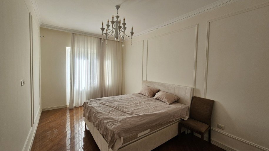 Satılır 3 otaqlı yeni tikili, 140 m², Elmlər Akademiyası m.-7