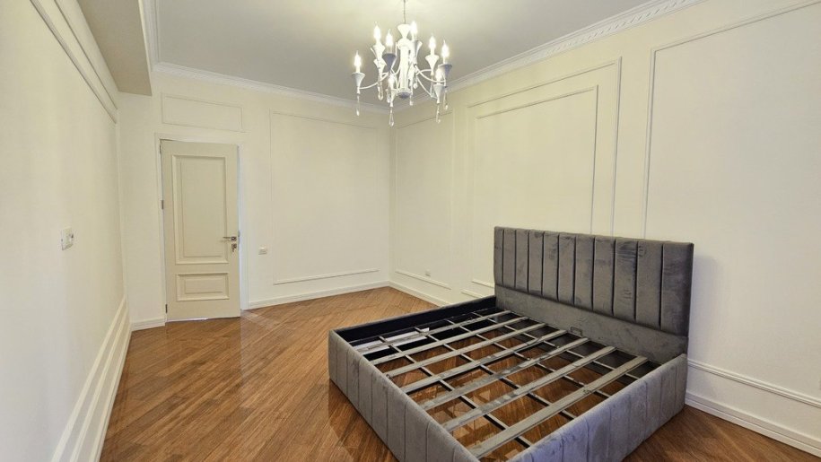 Satılır 3 otaqlı yeni tikili, 140 m², Elmlər Akademiyası m.-10