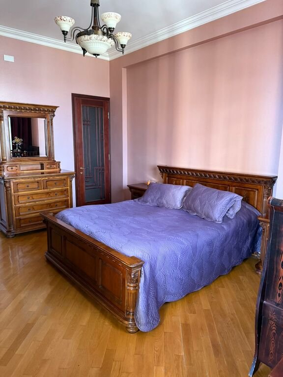 Satılır 4 otaqlı yeni tikili, 200 m², Nəsimi-5