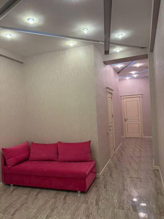 Satılır 3 otaqlı yeni tikili, 130 m², İnşaatçılar m.-20