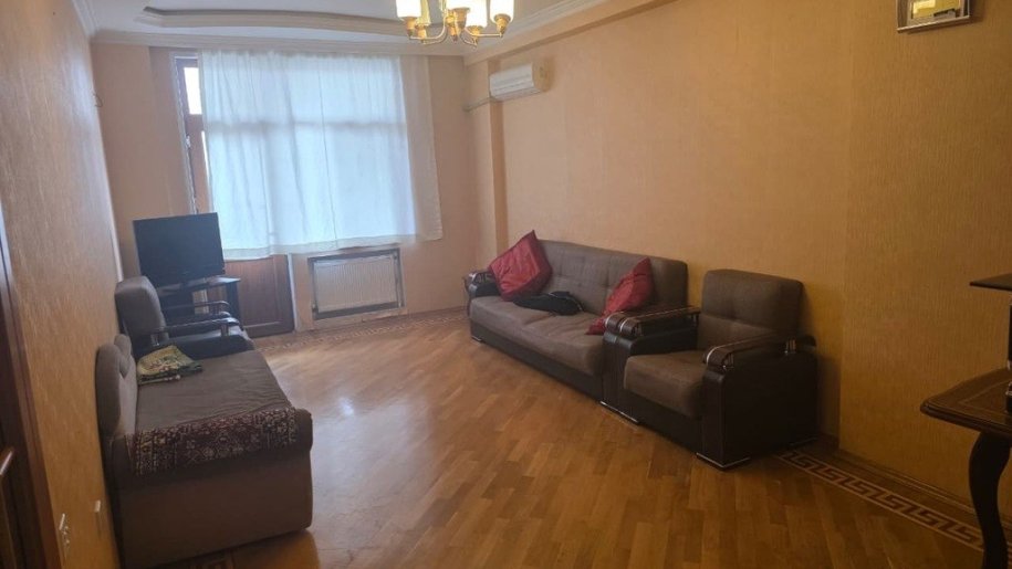 Kirayə verilir 3 otaqlı yeni tikili, 115 m², 8 noyabr-1