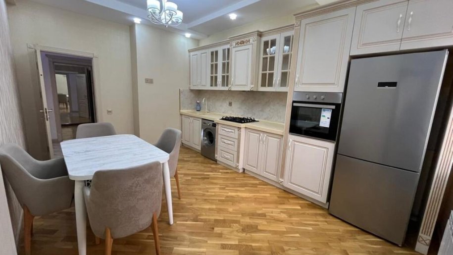 Kirayə verilir 3 otaqlı yeni tikili, 127 m², Nəsimi-3