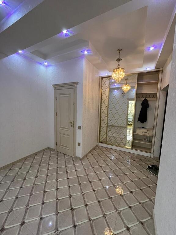 Kirayə verilir 3 otaqlı yeni tikili, 127 m², Nəsimi-7