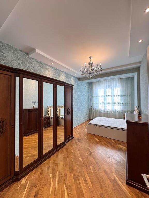 Satılır 3 otaqlı yeni tikili, 127 m², Memar Əcəmi m.-6