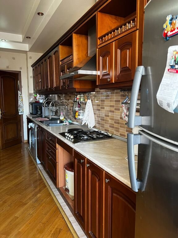 Satılır 3 otaqlı köhnə tikili, 95 m², 20 Yanvar m.-10