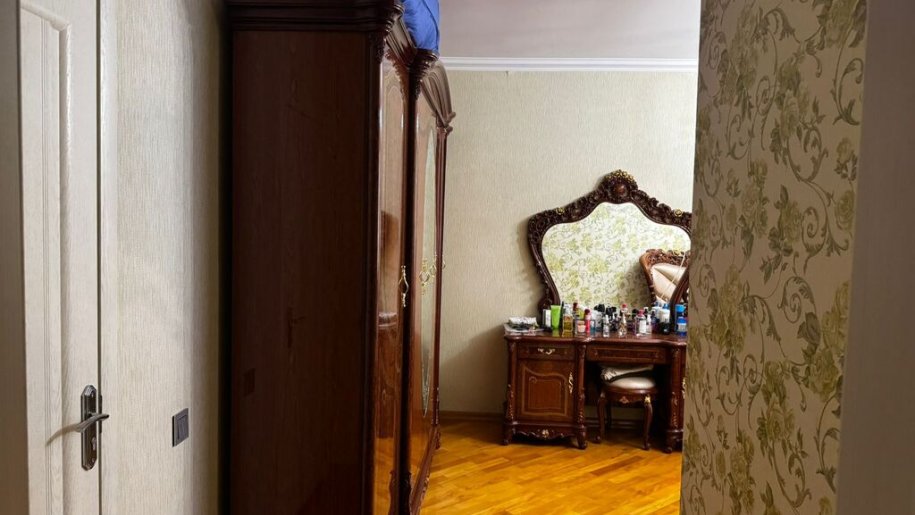 Satılır 3 otaqlı yeni tikili, 125 m², İnşaatçılar m.-10