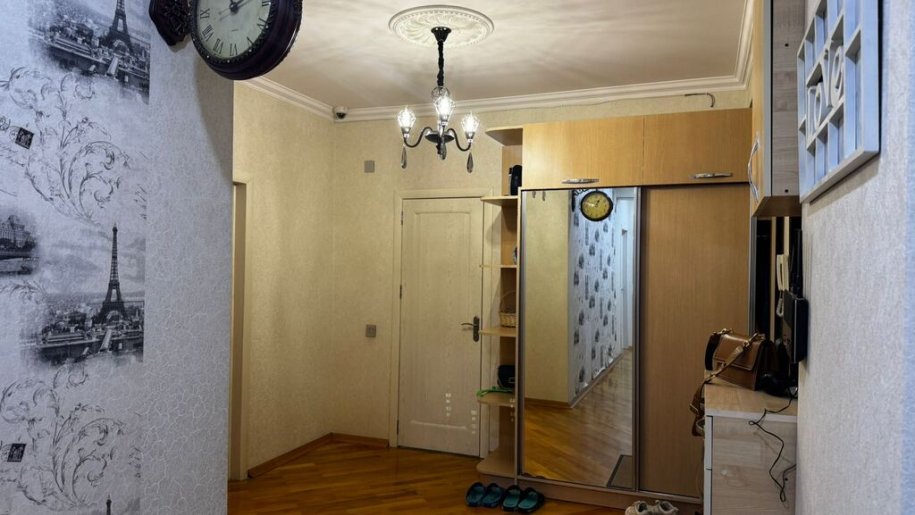 Satılır 3 otaqlı yeni tikili, 125 m², İnşaatçılar m.-14