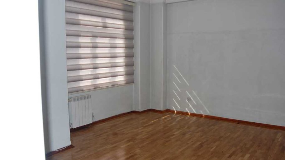 170 m<sup>2</sup> ofis icarəyə verilir, Nizami m.-4