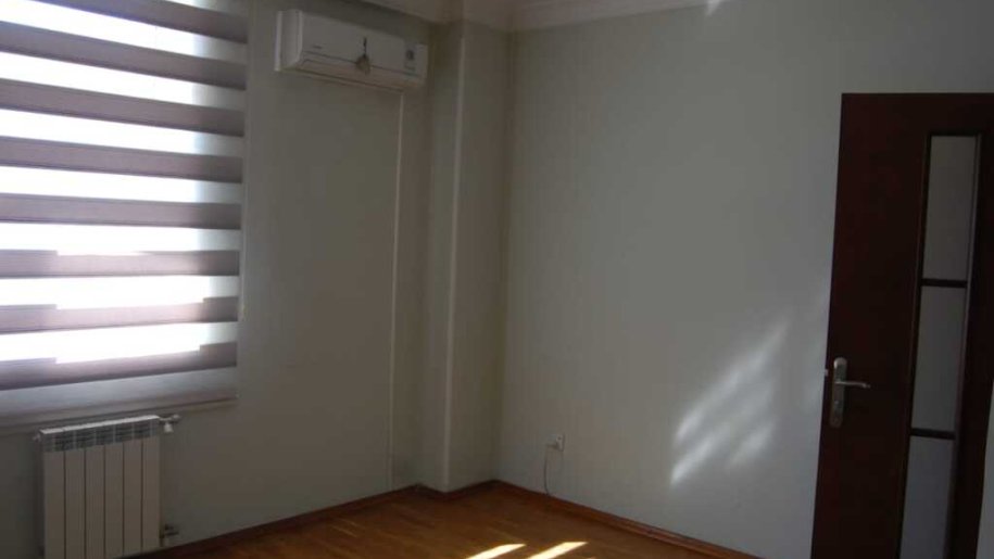 170 m<sup>2</sup> ofis icarəyə verilir, Nizami m.-6