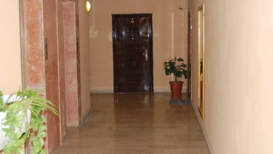 170 m<sup>2</sup> ofis icarəyə verilir, Nizami m.-8