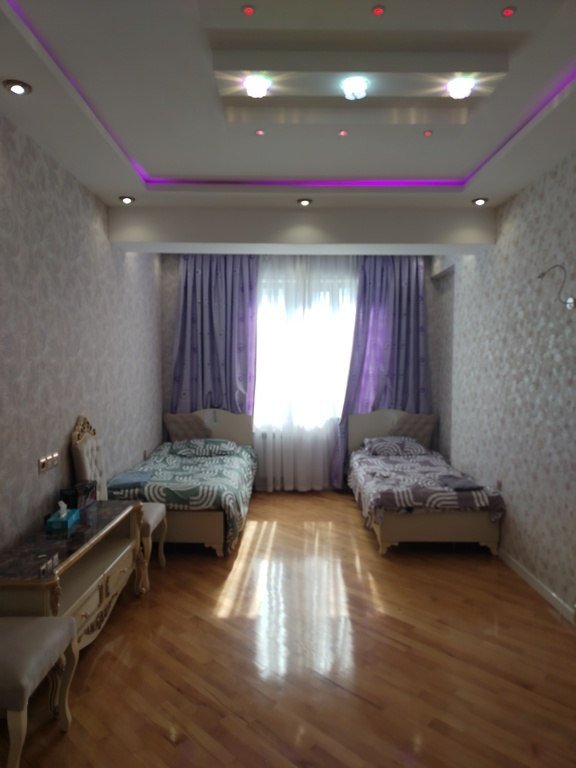 Kirayə verilir 3 otaqlı yeni tikili, 111 m², 28 May m.-8