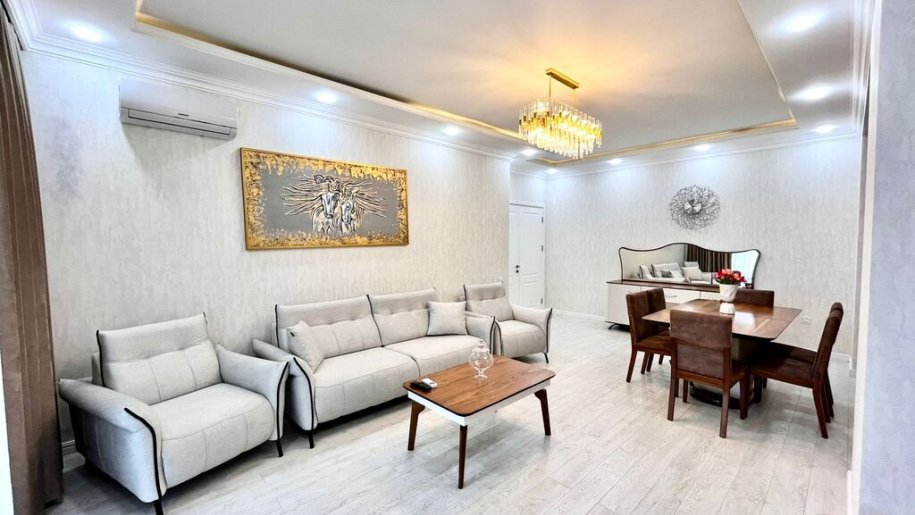 Satılır 3 otaqlı yeni tikili, 141 m², 8 noyabr-1