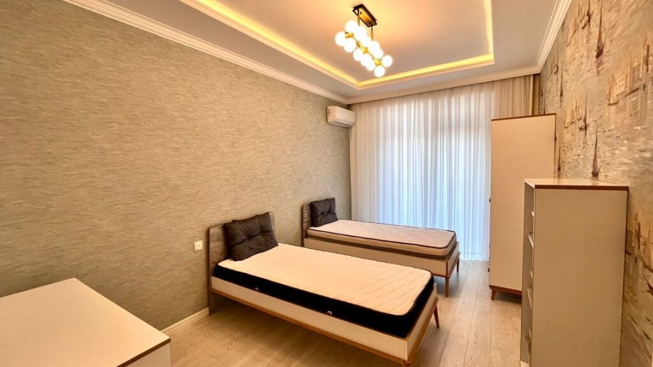 Satılır 3 otaqlı yeni tikili, 141 m², 8 noyabr-8