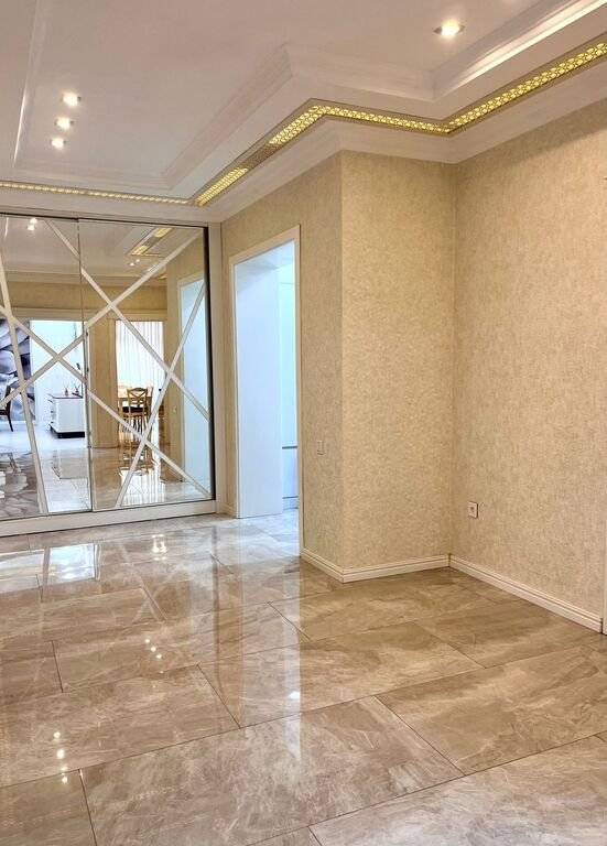 Satılır 3 otaqlı yeni tikili, 141 m², 8 noyabr-12