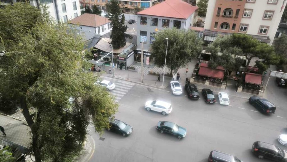 Kirayə verilir 2 otaqlı köhnə tikili, 60 m², Azadlıq Prospekti m.-3