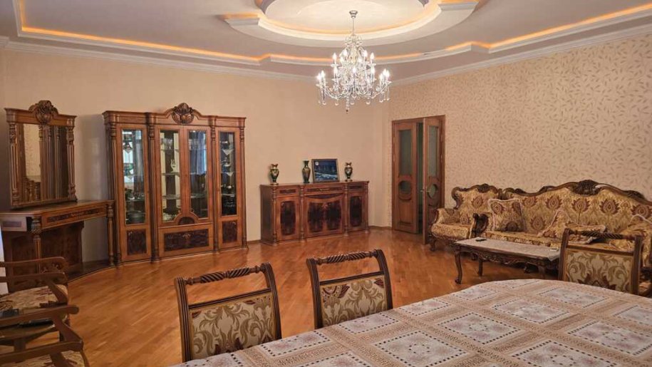 Satılır 3 otaqlı yeni tikili, 149 m², 28 May m.-3
