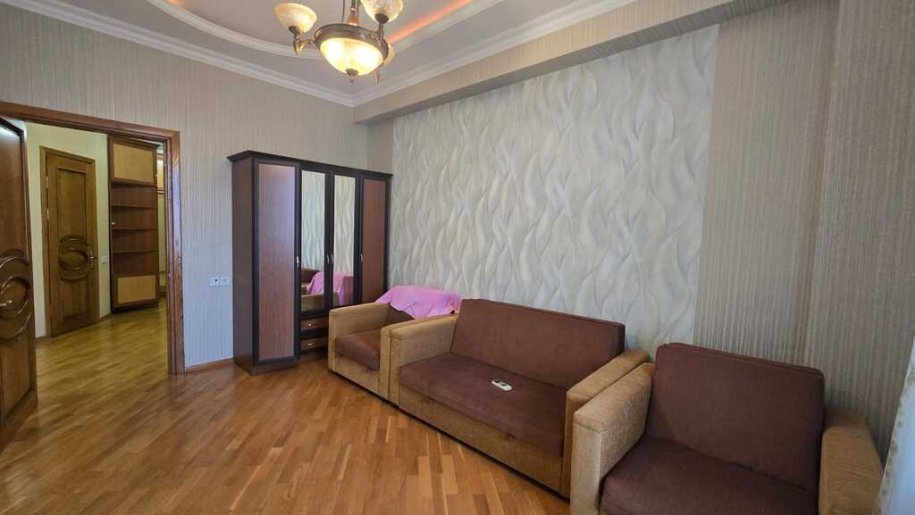 Satılır 3 otaqlı yeni tikili, 149 m², 28 May m.-9