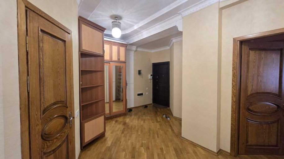 Satılır 3 otaqlı yeni tikili, 149 m², 28 May m.-20